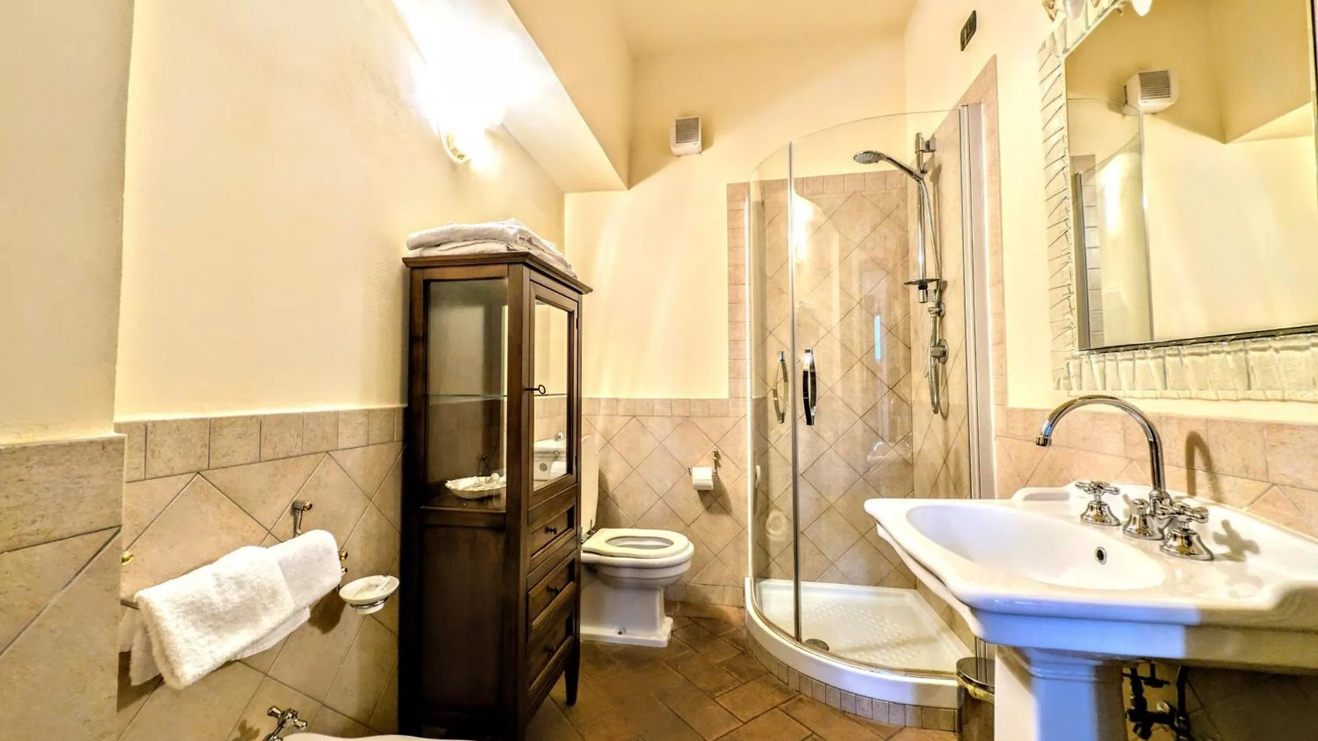 Residence Villa La Fornacina Incisa in Val d'Arno 0*,  Italia